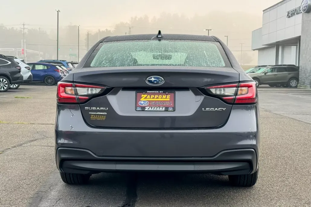 2025 Subaru Legacy Premium photo 1