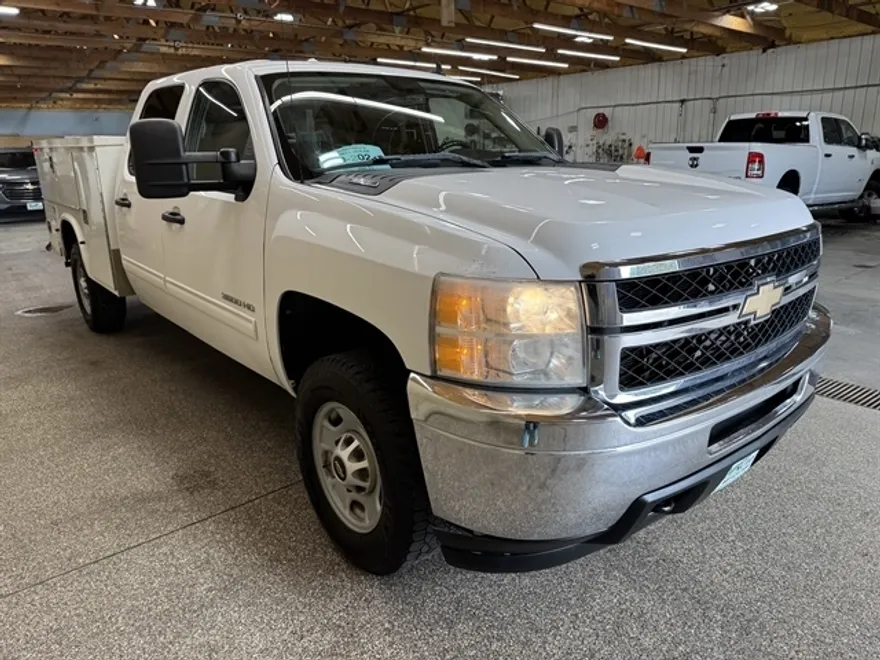 2011 Chevrolet Silverado 3500HD LT photo 1