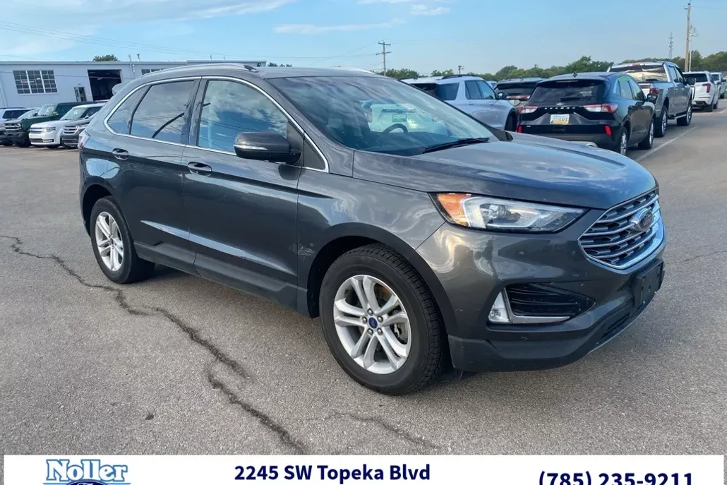 2020 Ford Edge SEL photo 1