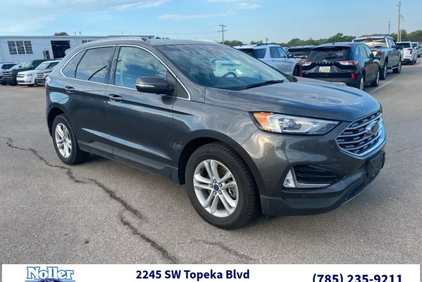 2020 Ford Edge SEL photo 1