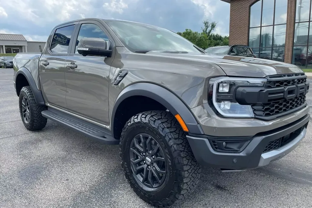 2025 Ford Ranger Raptor photo 1