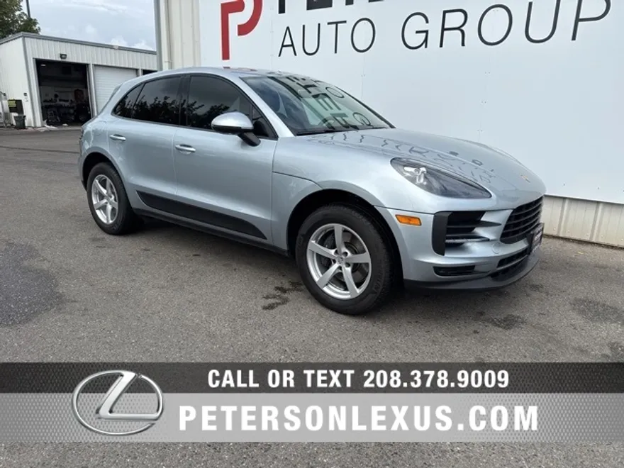 2020 Porsche Macan Base photo 1