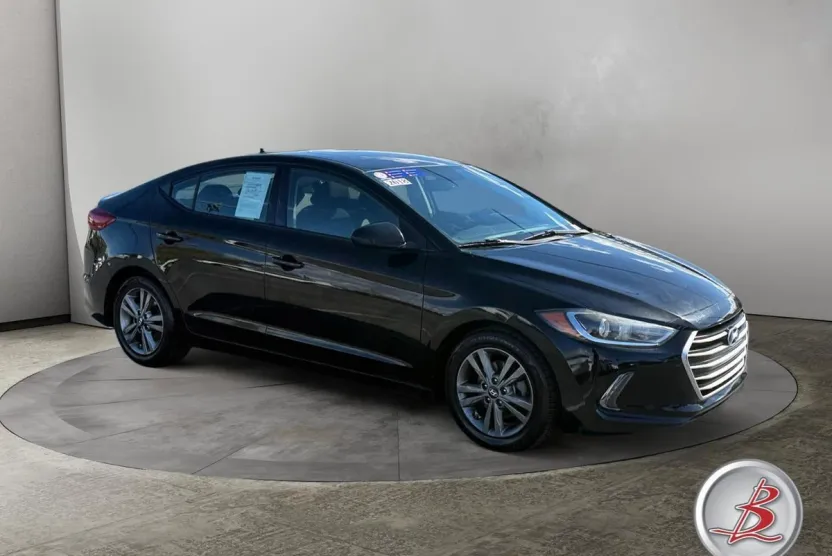 2018 Chevrolet Sonic Premier photo 1