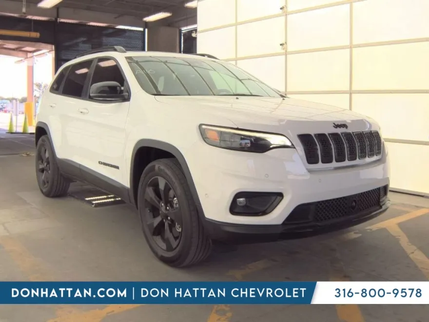 2023 Jeep Cherokee Altitude photo 1