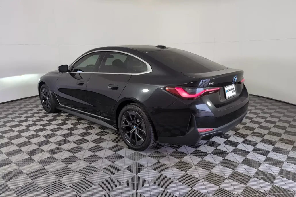 2025 Bmw i4 eDrive40 photo 1