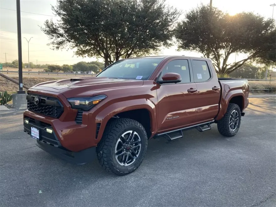 2025 Toyota Tacoma TRD Sport photo 1