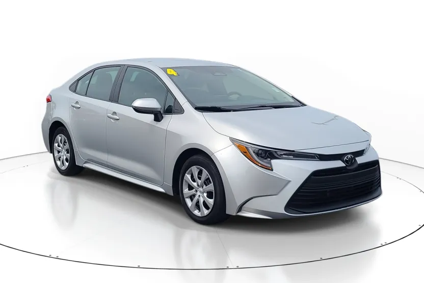 2024 Toyota Corolla LE photo 1