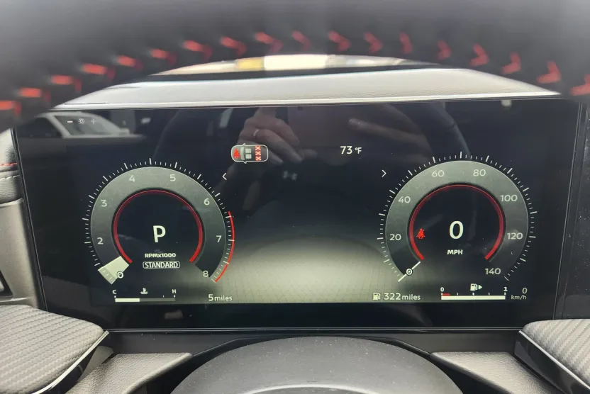 2026 Nissan Kicks SR photo 1