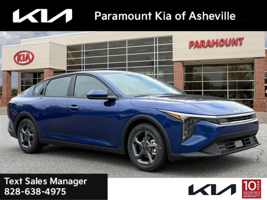 2025 Kia K4 LXS photo 1