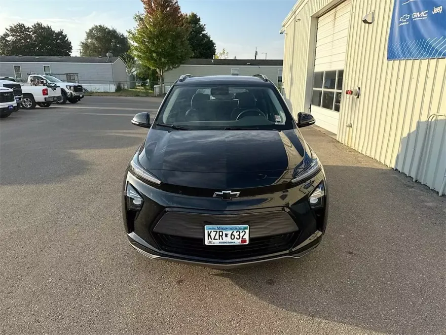 2023 Chevrolet Bolt EUV photo 1