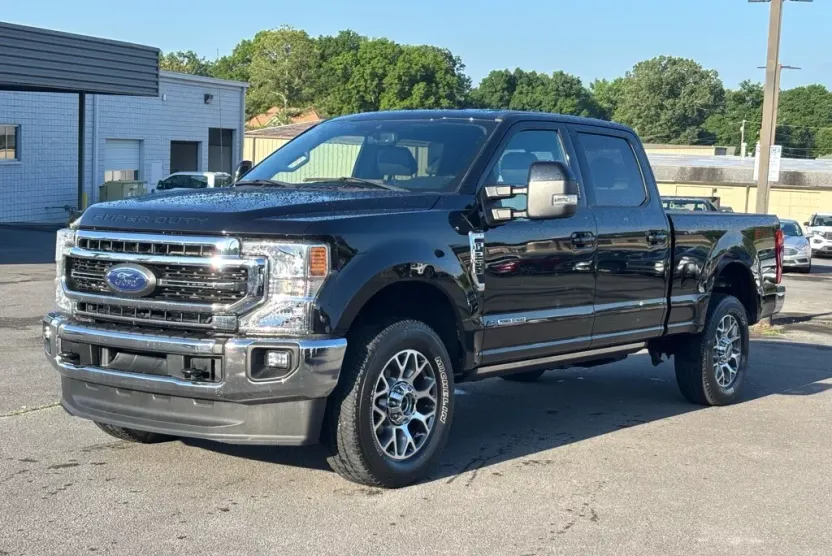 2022 Ford F-250 Lariat photo 1