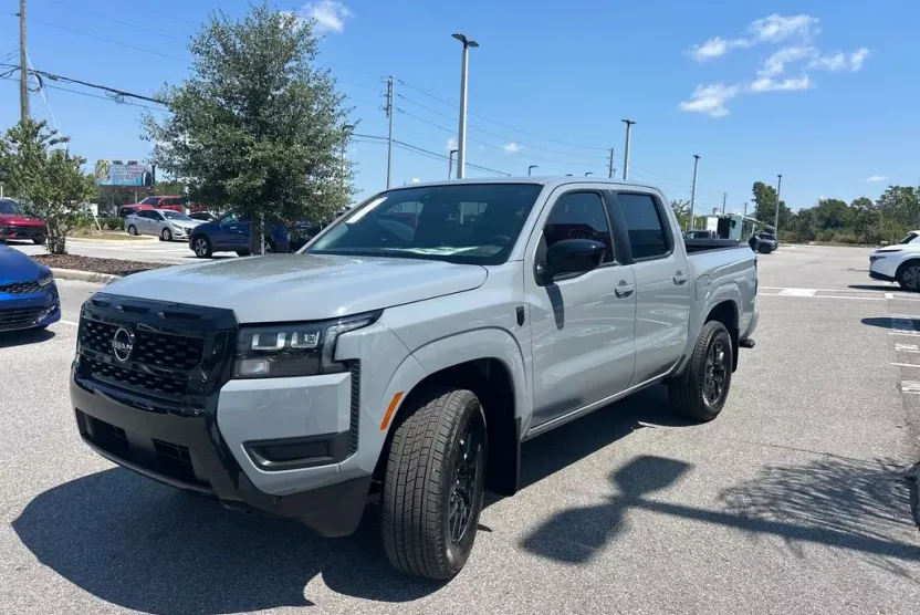 2026 Nissan Frontier SV photo 1
