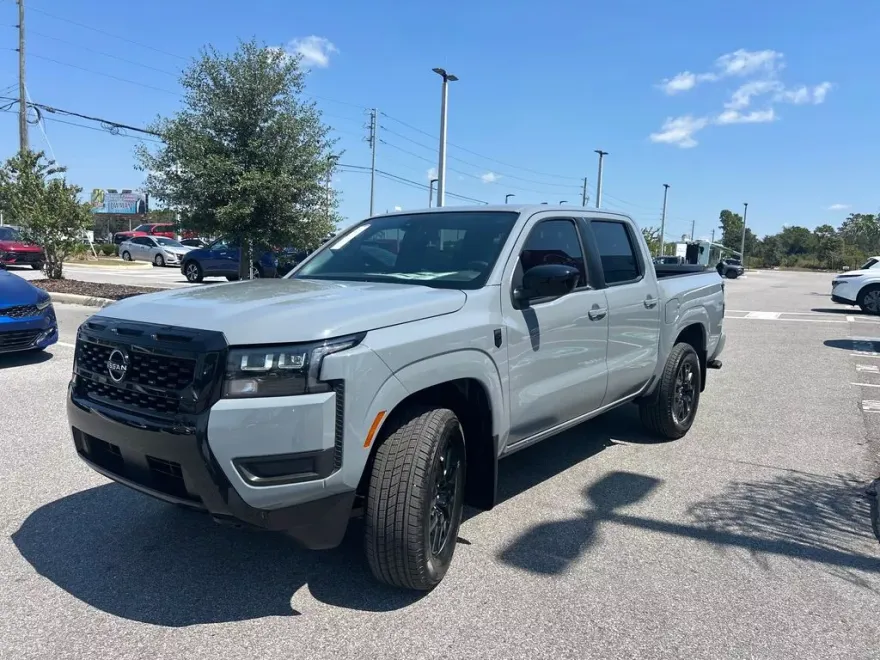 2026 Nissan Frontier SV photo 1