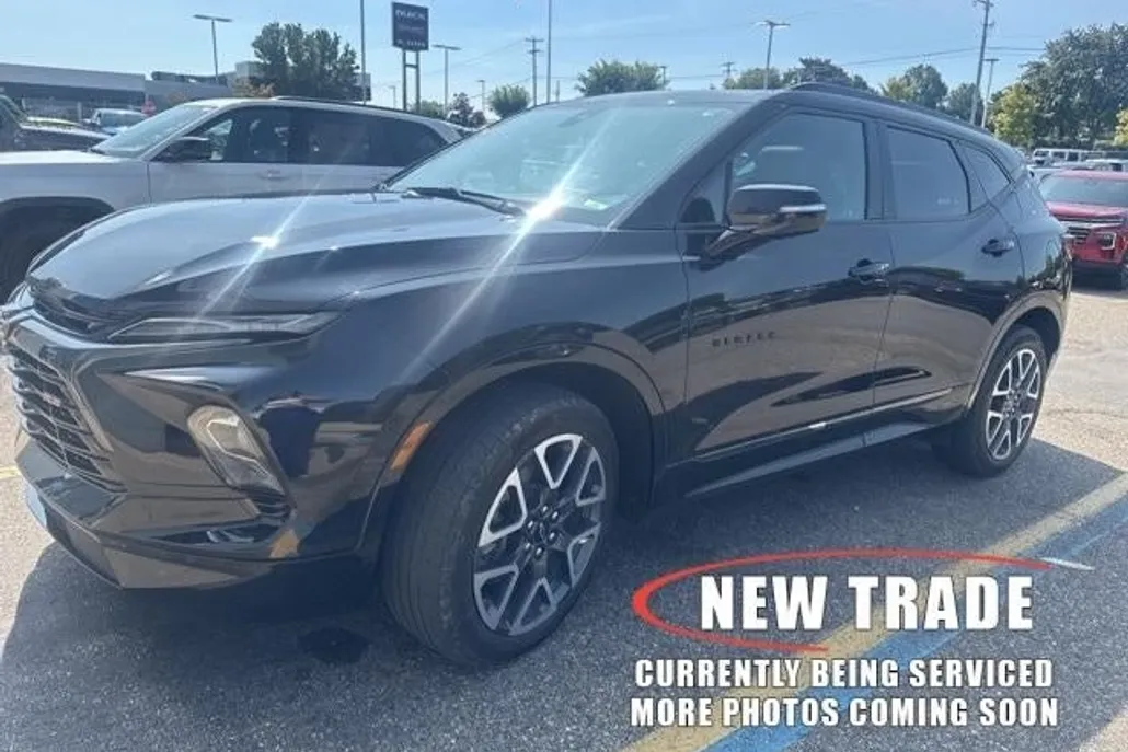 2023 Chevrolet Blazer RS photo 1