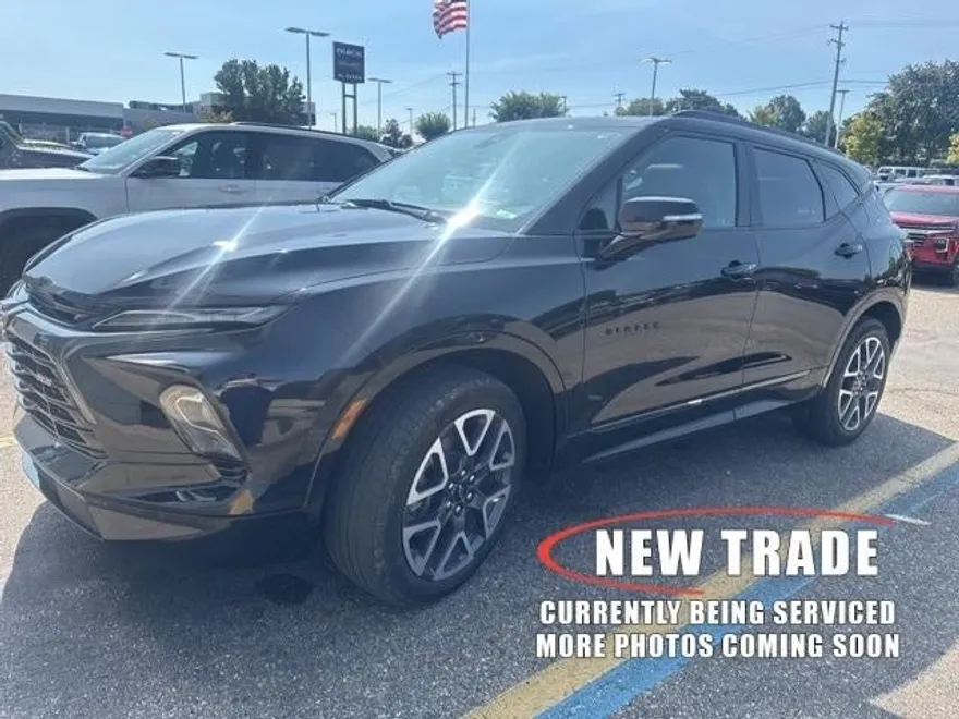 2023 Chevrolet Blazer RS photo 1