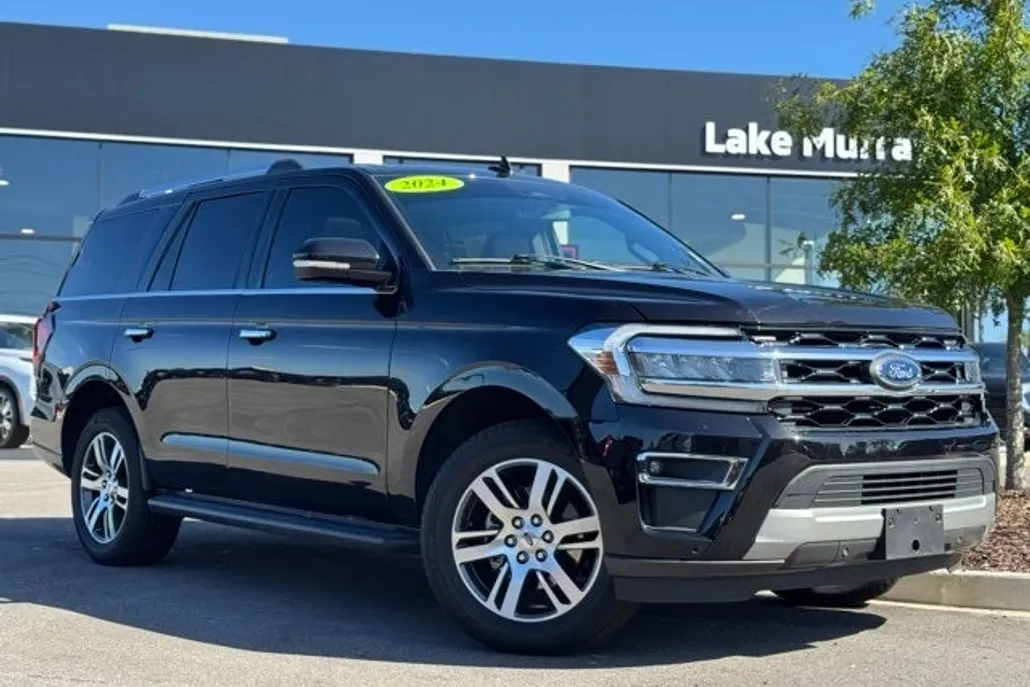 2024 Ford Expedition Limited photo 1