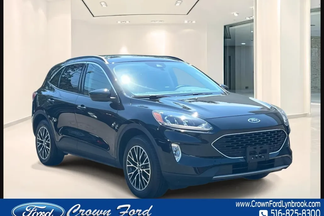 2022 Ford Escape SEL Plug-In Hybrid photo 1