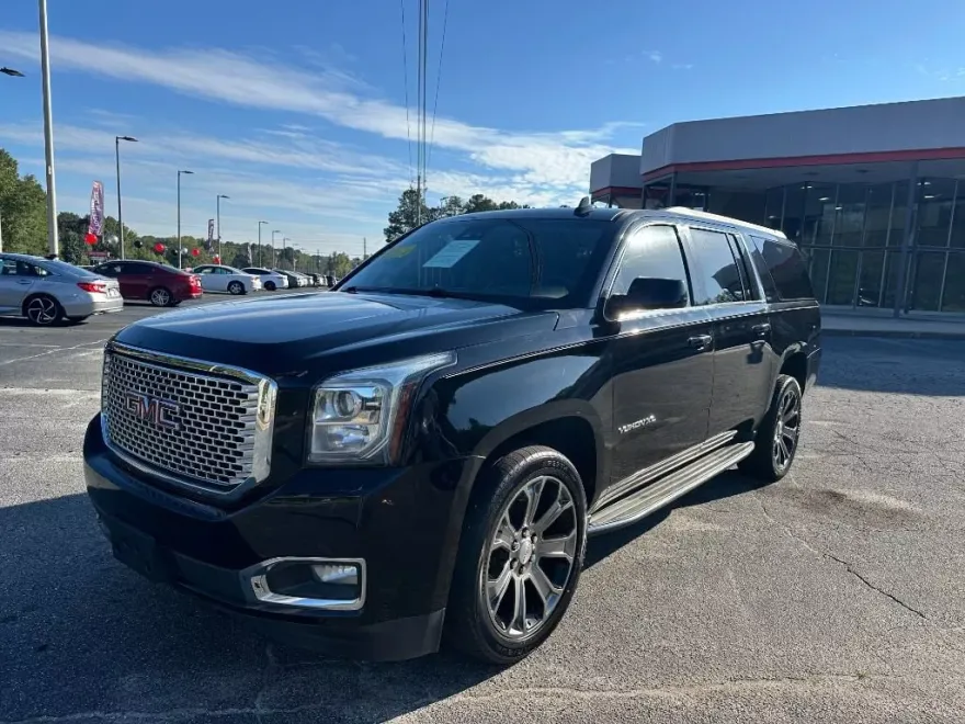 2017 Gmc Yukon XL SLT photo 1