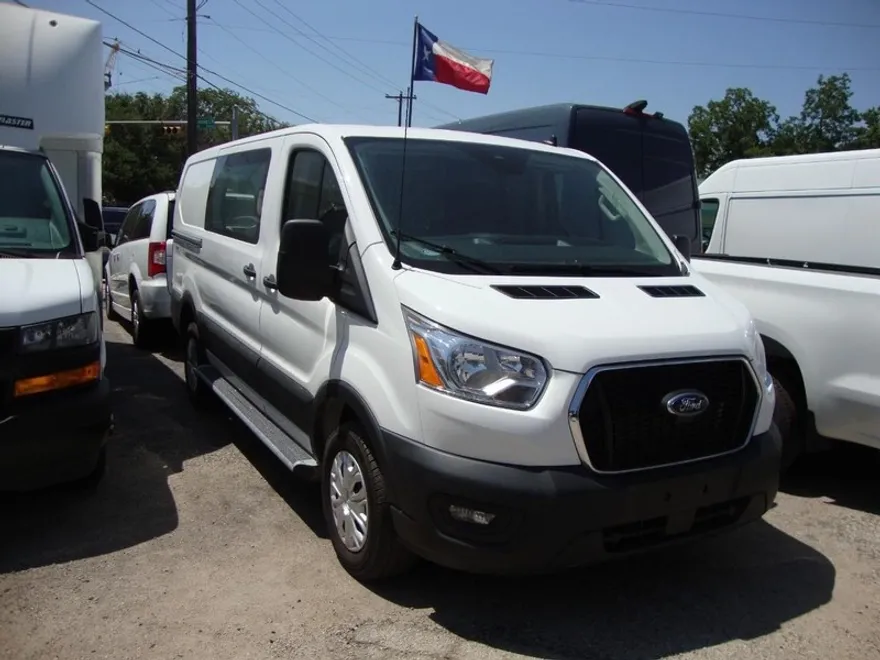 2022 Ford Transit Cargo photo 1