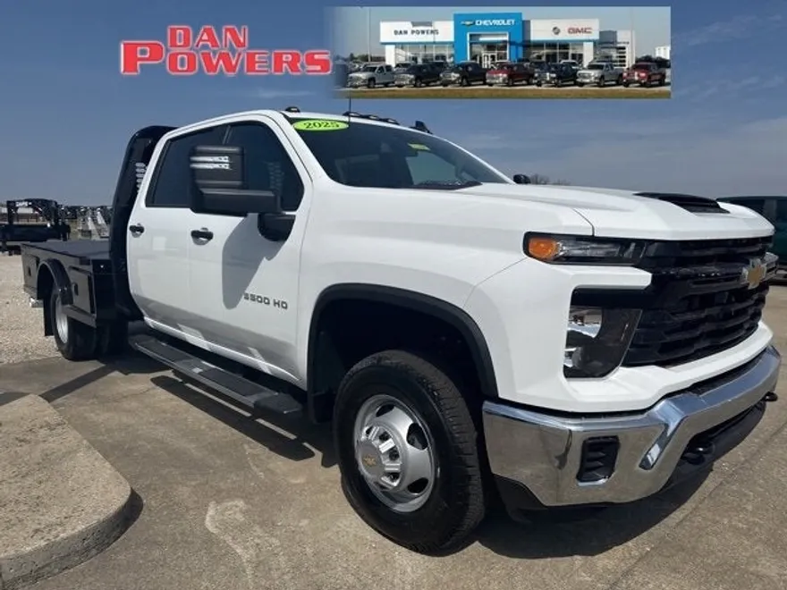 2025 Chevrolet Silverado 3500HD Work Truck photo 1