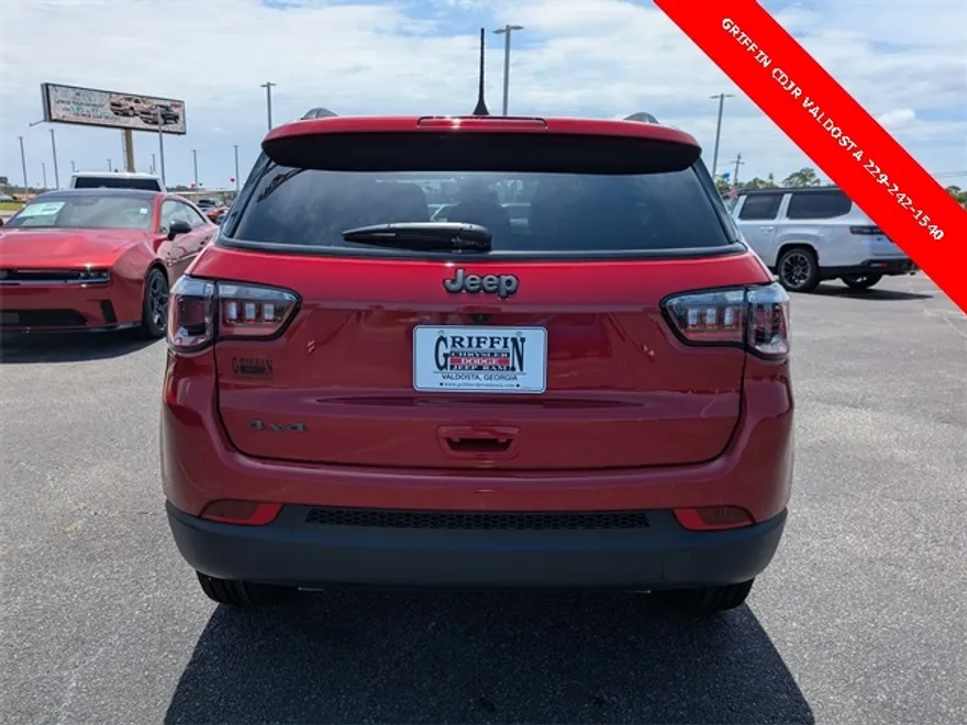 2025 Jeep Compass Latitude photo 1