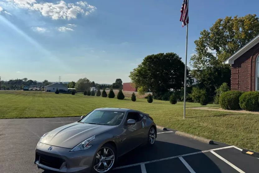 2010 Nissan Z photo 1