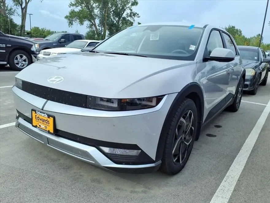 2022 Hyundai Ioniq 5 SE photo 1