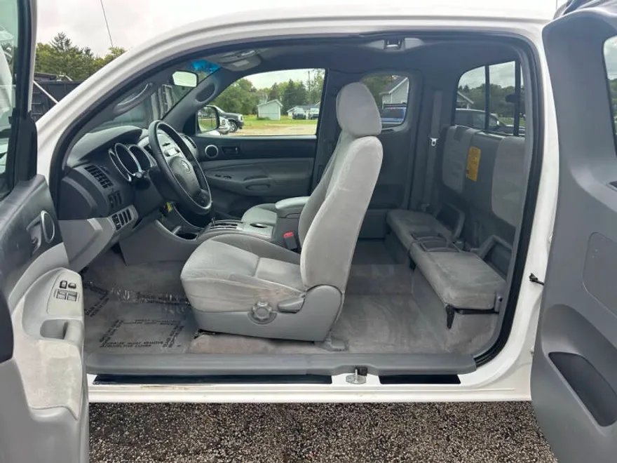 2008 Toyota Tacoma V6 4x4 Access Cab photo 1