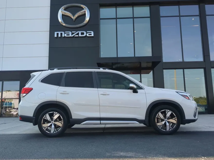 2020 Subaru Forester Touring photo 1