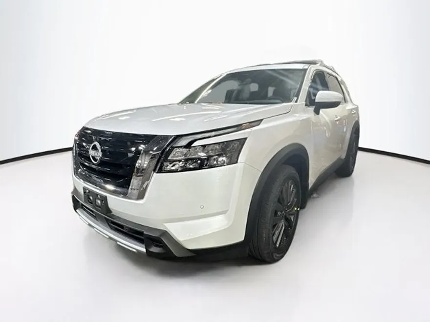 2025 Nissan Pathfinder SL photo 1