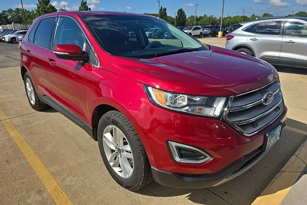 2017 Ford Edge SEL photo 1