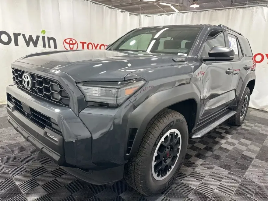 2025 Toyota 4Runner TRD Off-Road photo 1