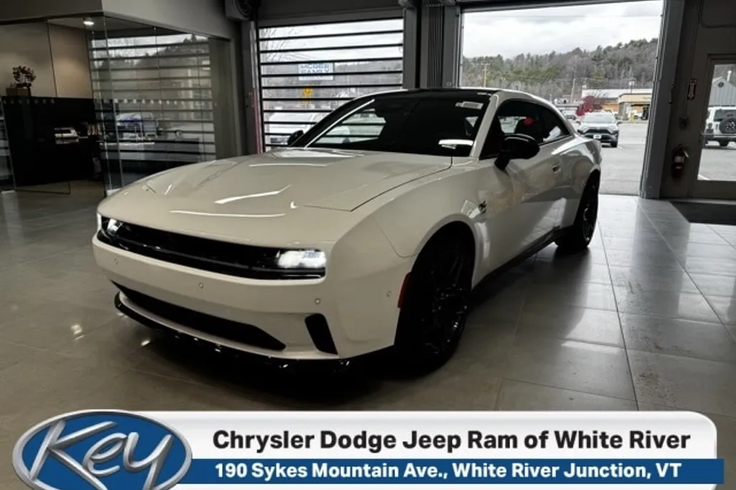 2024 Dodge Charger Daytona R/T photo 1
