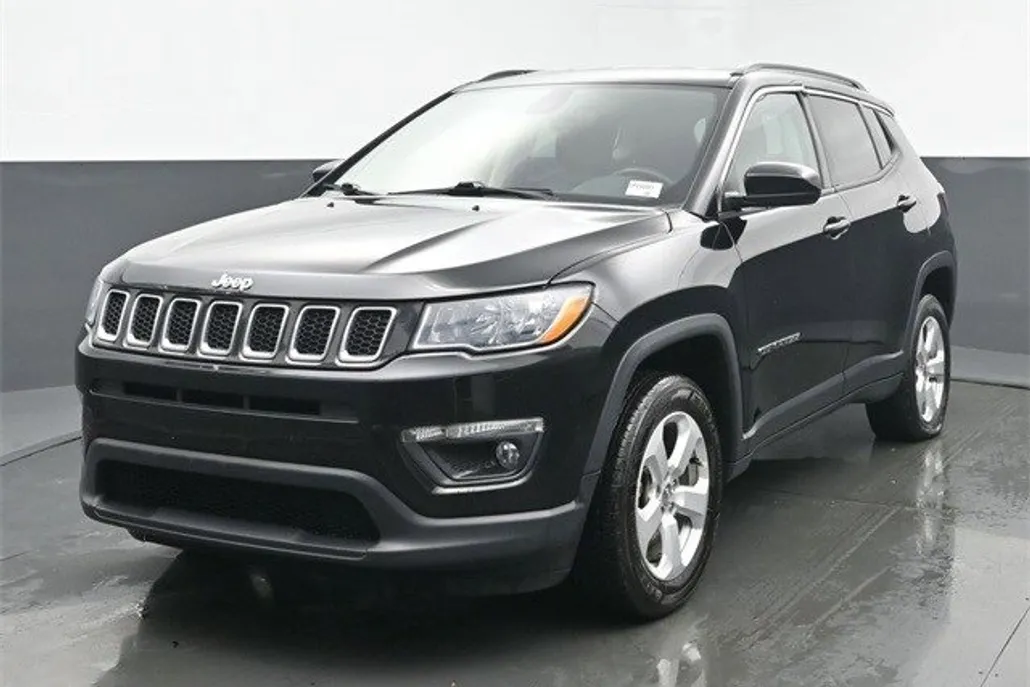 2020 Jeep Compass Latitude photo 1