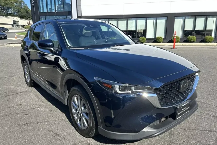 2023 Mazda CX-5 2.5 S Preferred photo 1
