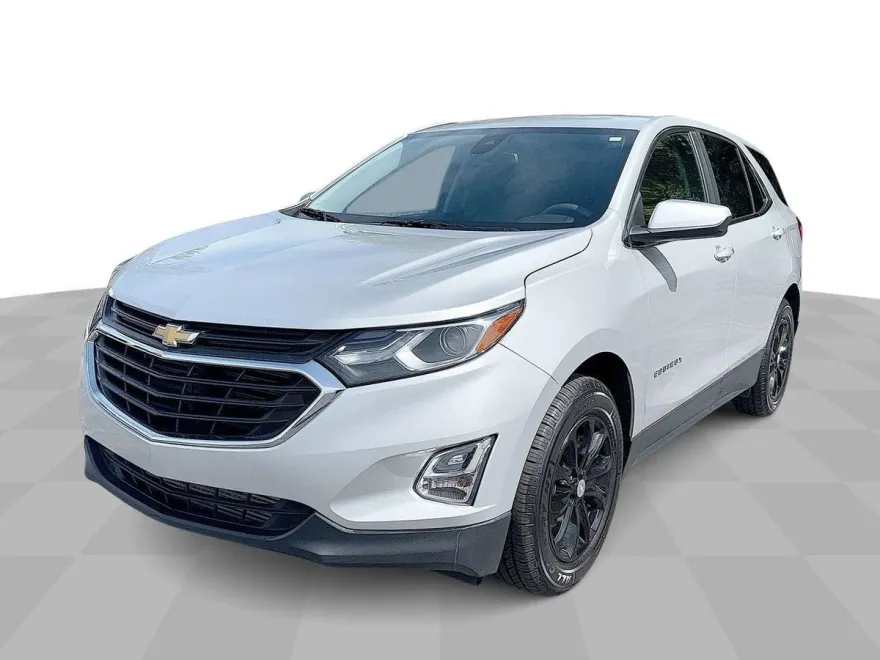 2021 Chevrolet Equinox LT photo 1