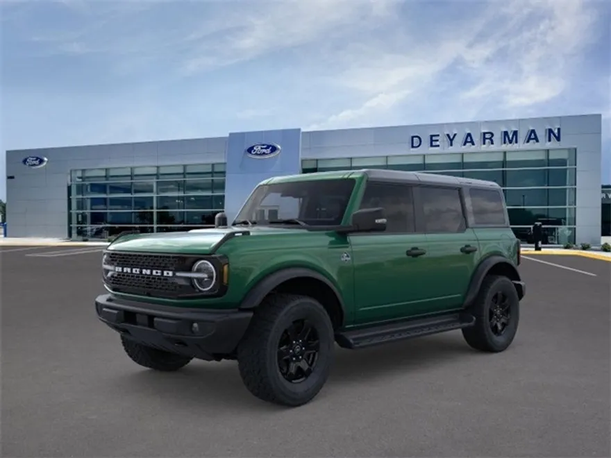 2025 Ford Bronco Outer Banks photo 1