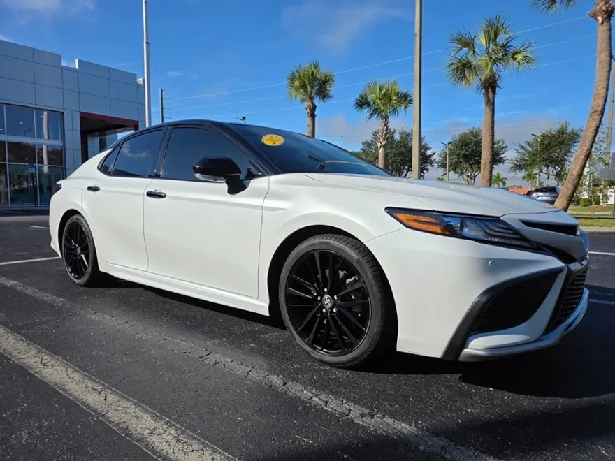 2023 Toyota Camry XSE photo 1