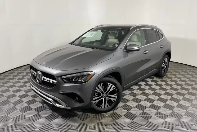 2026 Mercedes Benz GLA 250 photo 1