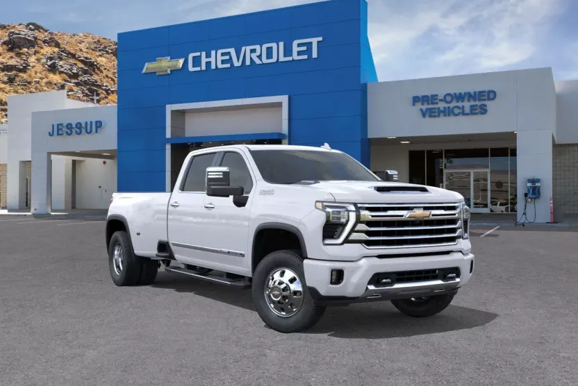 2026 Chevrolet Silverado 3500HD High Country photo 1