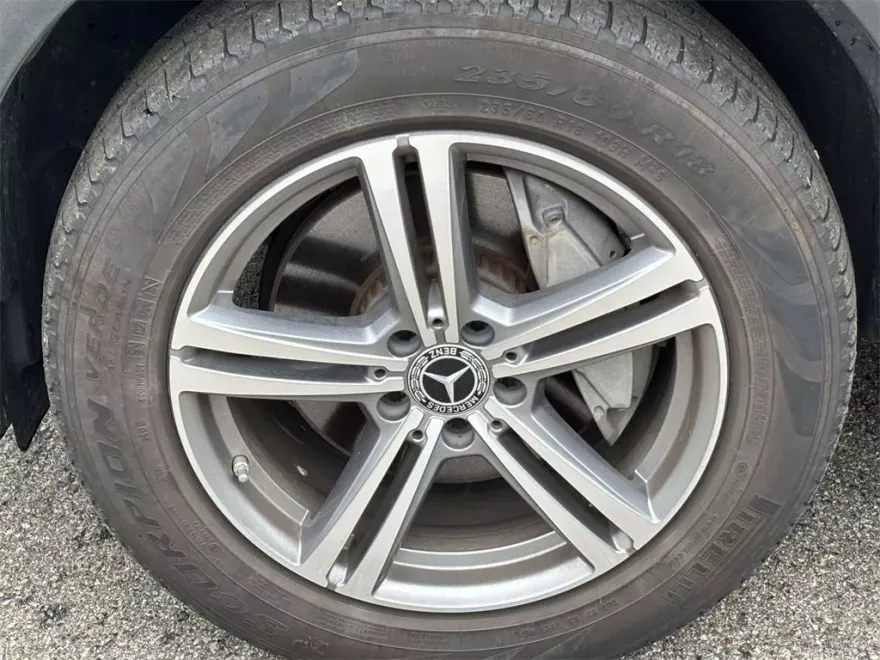 2022 Mercedes Benz GLC 300 4MATIC photo 1