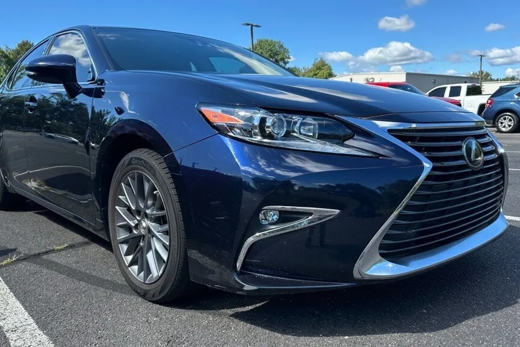 2018 Lexus ES 350 photo 1