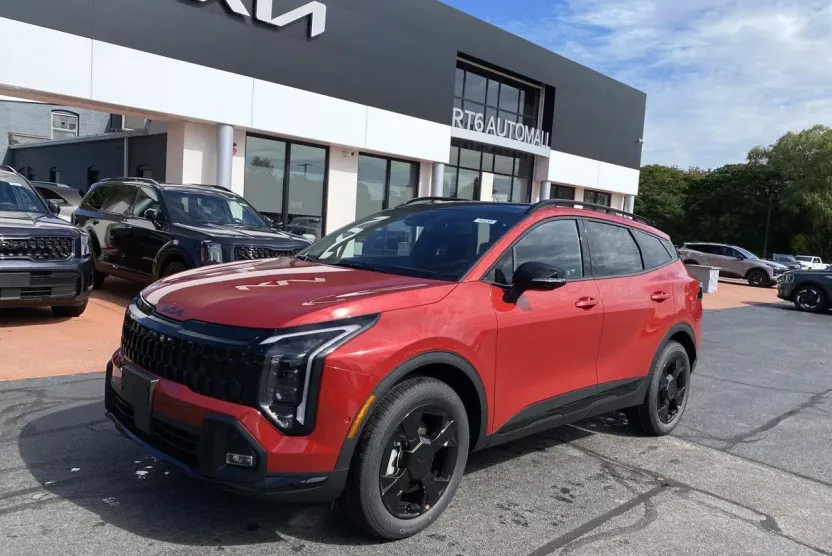 2026 Kia Sportage X-Line photo 1