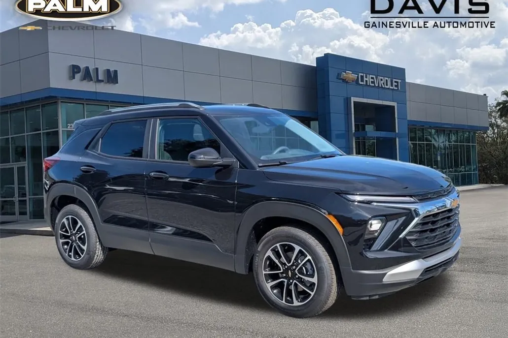 2026 Chevrolet Trailblazer LT photo 1