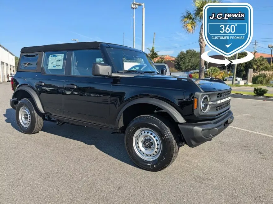 2025 Ford Bronco Base photo 1