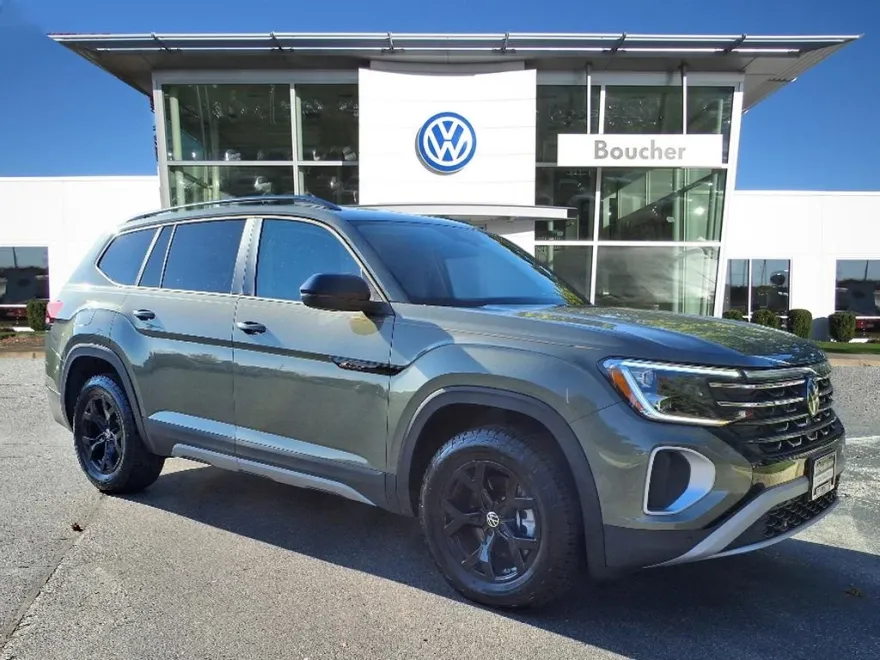 2025 Volkswagen Atlas Peak Edition SE photo 1