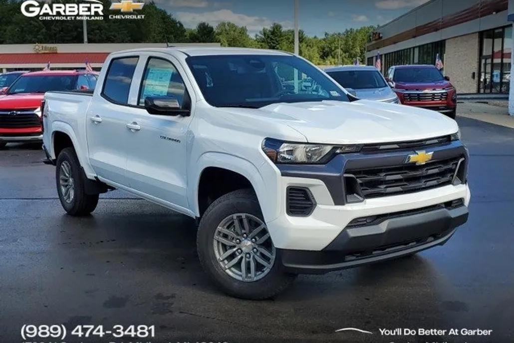 2026 Chevrolet Colorado LT photo 1