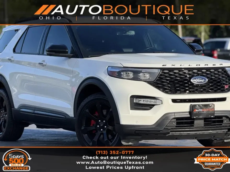 2023 Ford Explorer ST photo 1