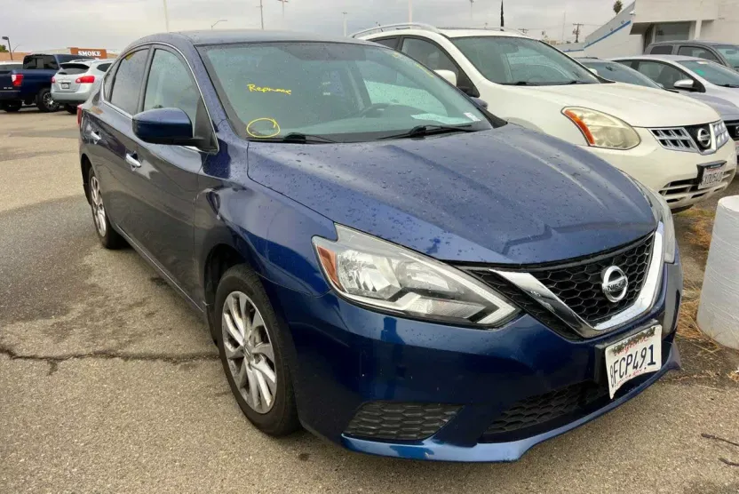 2018 Nissan Sentra SV photo 1