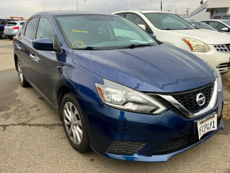 2018 Nissan Sentra SV photo 1